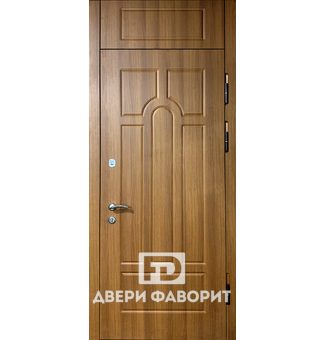 недорогая стальная дверь с верхней вставкой, отделка светлым МДФ
